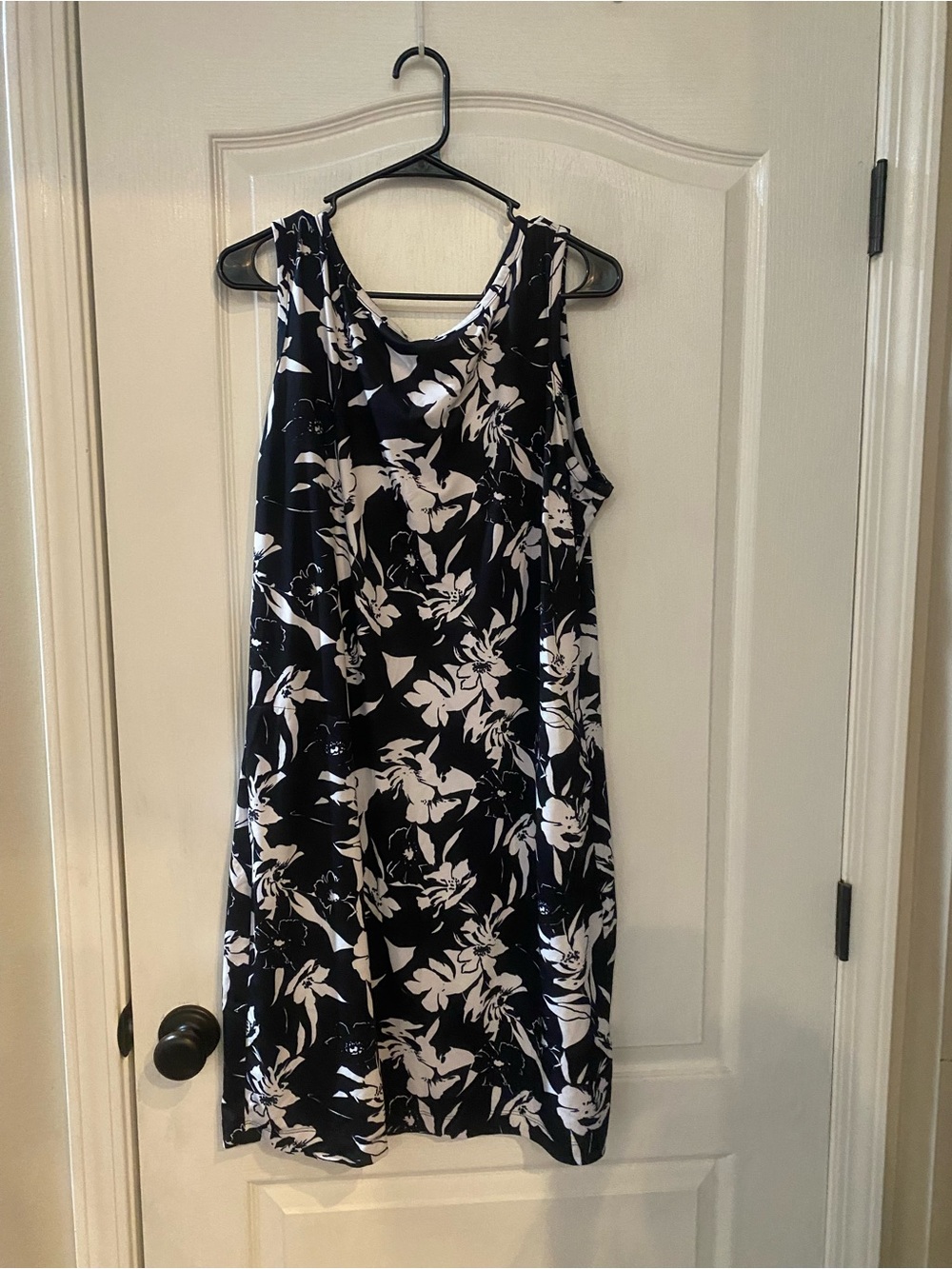 Black & White Columbia Floral Sleeveless Sundress